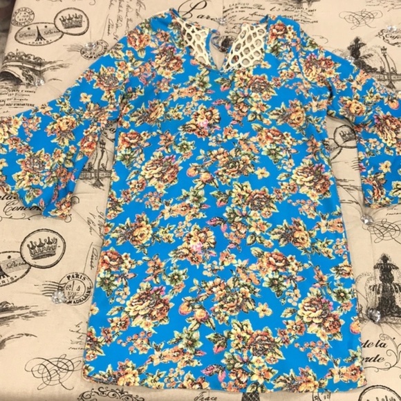 VOOM by Joy Han Bell Sleeve Floral Dress - Picture 8 of 11